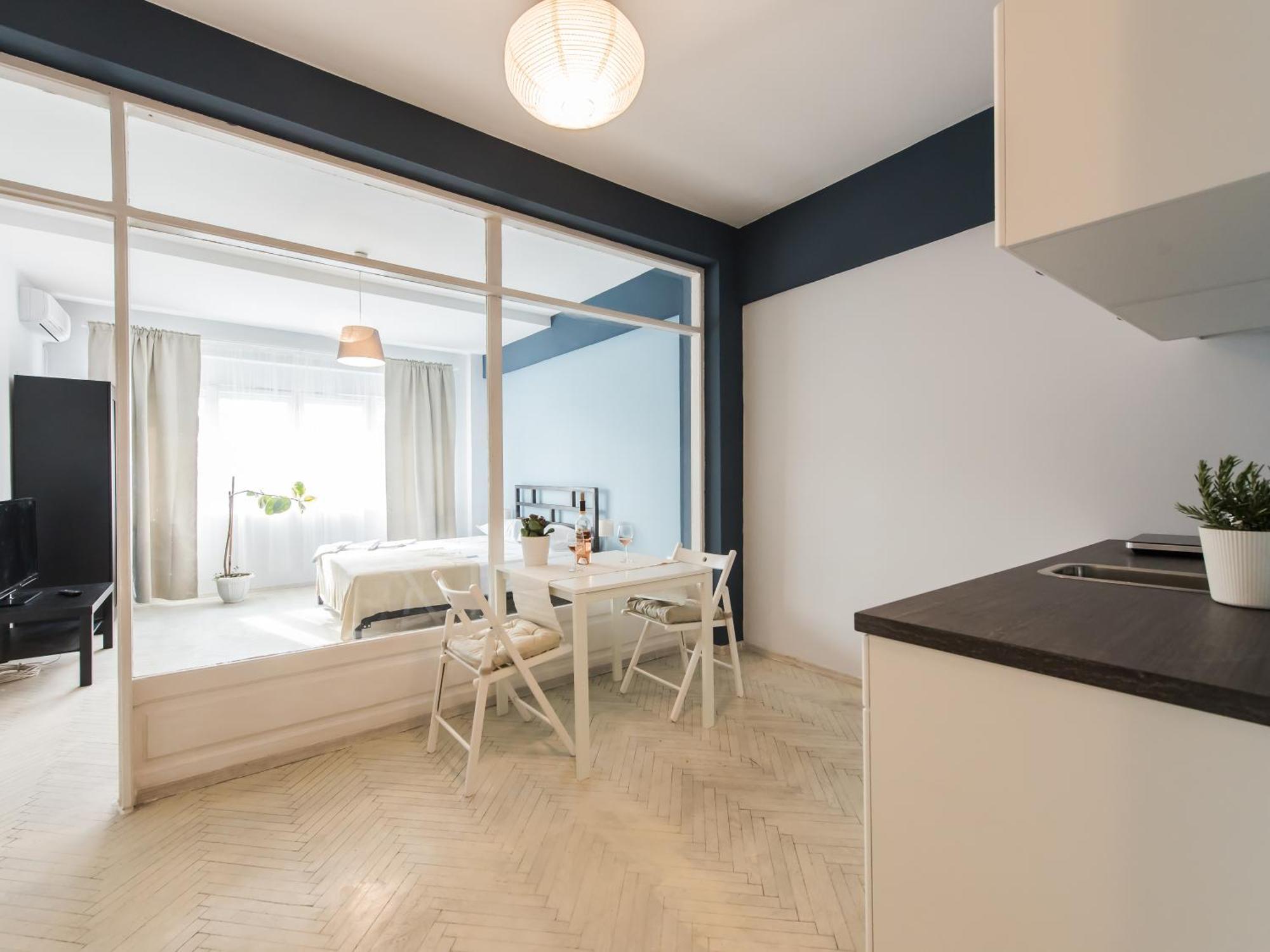 בוקרשט Color Apartments Old Town Center מראה חיצוני תמונה