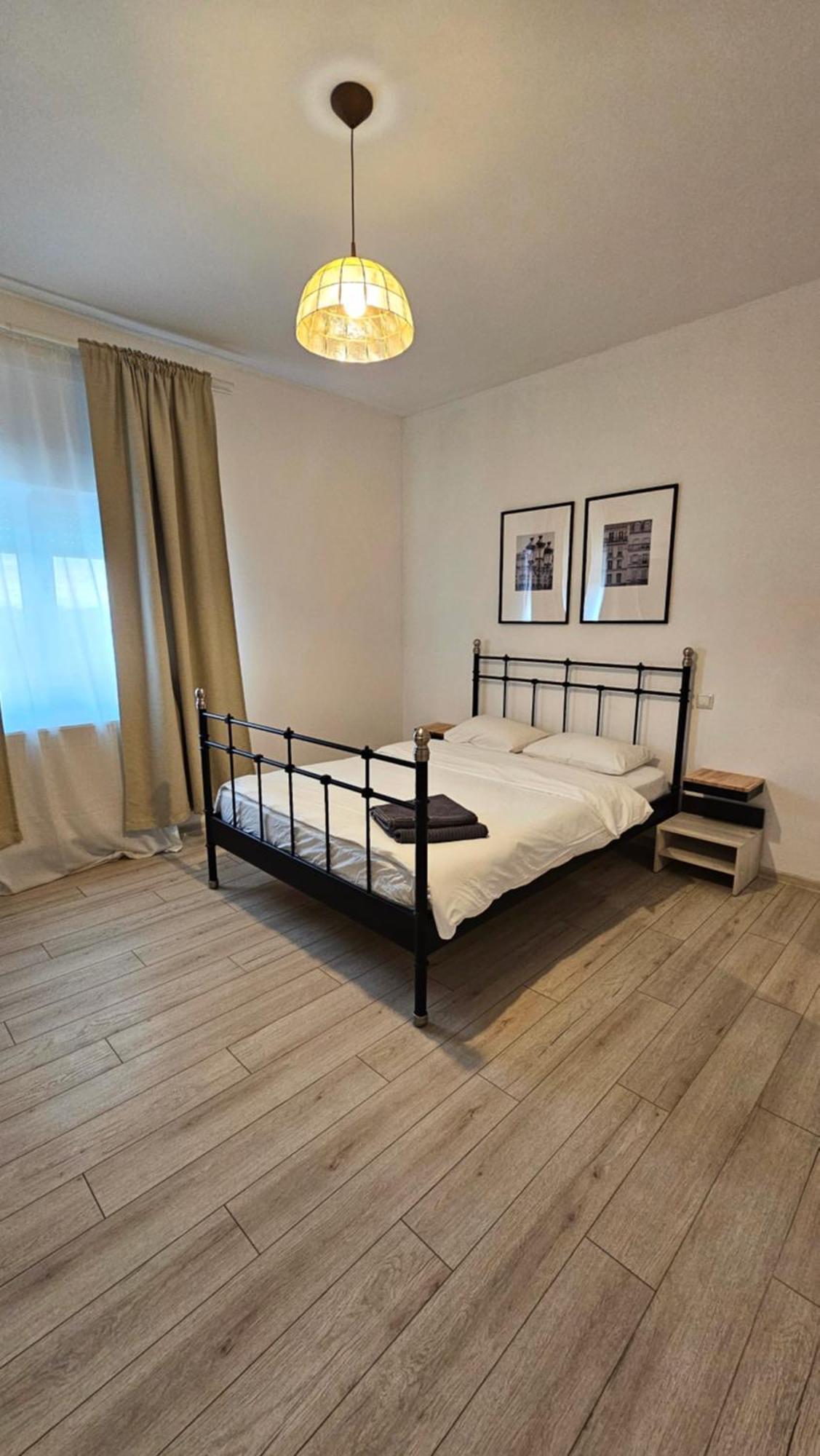בוקרשט Color Apartments Old Town Center מראה חיצוני תמונה