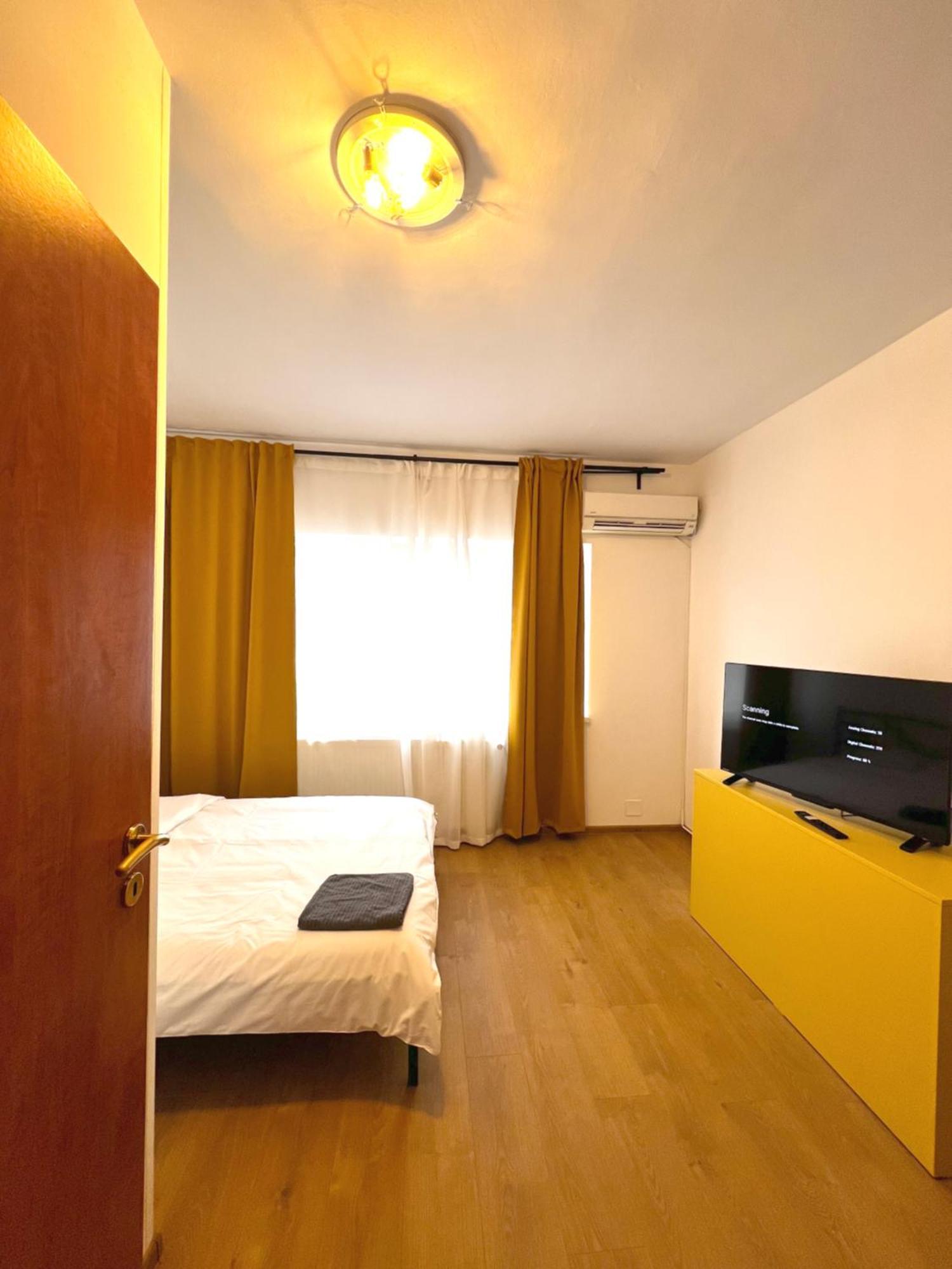 בוקרשט Color Apartments Old Town Center מראה חיצוני תמונה