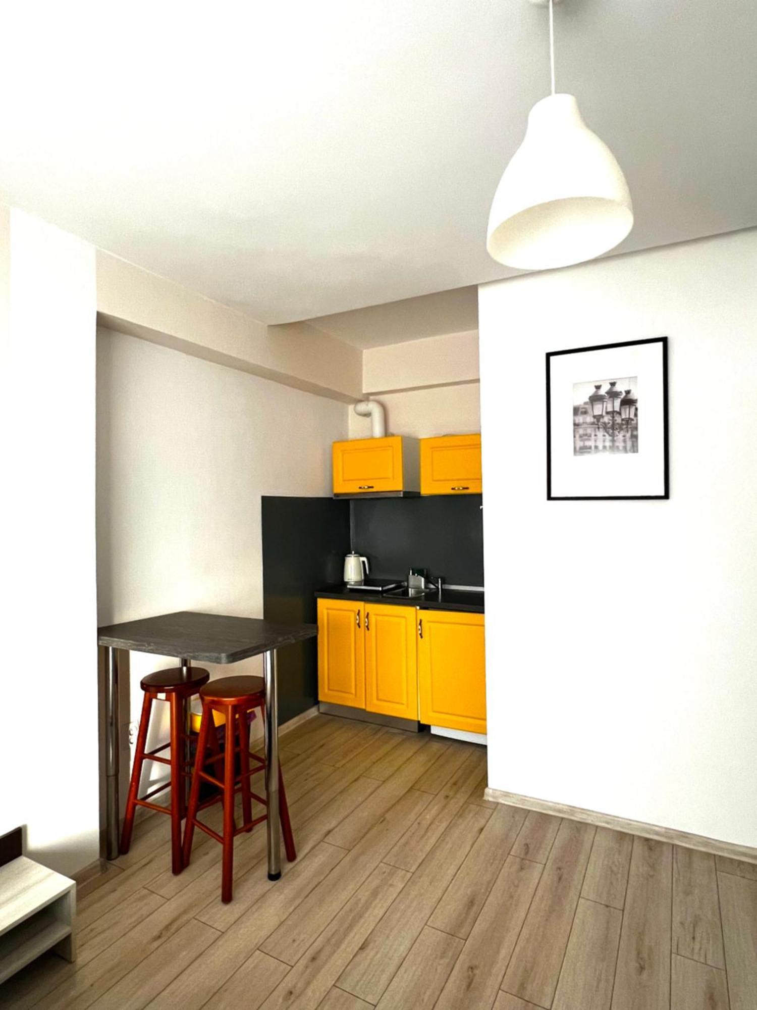 בוקרשט Color Apartments Old Town Center מראה חיצוני תמונה